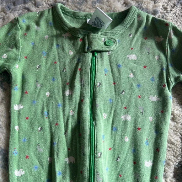 Baby Gap Green Polar Bear Zip Footed Sleeper Pajamas 18–24 Months - Picture 3 of 8